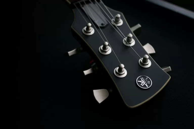 Scopri di più sull'articolo Chitarre Yamaha Revstar: Recensione